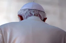 Benedykt XVI - papież słaby medialnie?