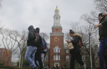 Większość amerykańskich studentów obawia się dyskutować z poglądami wykładowców