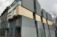 Sąsiedzkie balkony. "Słynny budynek w Krakowie nie zasługuje na hejt"