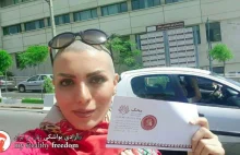 Iranka goląc głowę wypowiada walkę noszeniu chusty: "nie mam włosów, nie...