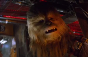 Chewie kontra Unkar. Brutalna scena usunięta z "Przebudzenia Mocy"