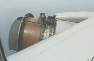 Silnik samolotu rozsypał się w powietrzu! Jeden z pasażerów nagrał ten...