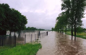 Pada od początku maja. Doszczętnie zalane boiska na Podkarpaciu [ZDJĘCIA]