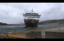 MS Nord Norge wejście na kotwicy do portu w Bodø