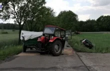 Ciągnik rozpadł się na pół. Zderzył się z bmw