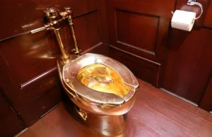 Skradziono złotą toaletę wartą 5 mln. dolarów.