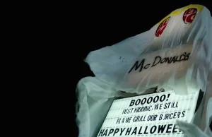 Burger King w Nowym Jorku na halloween przebrał się za ... Mc'Donald's