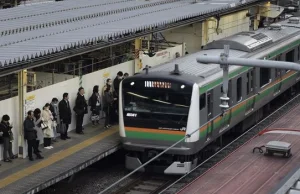 Japońska kolej prosi o wybaczenie. Jej pociąg odjechał 25 sekund za wcześnie