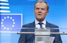 Tusk staje w obronie ludzi atakujących dziennikarzy