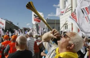 Wreszcie dobre posunięcie rządu - zabiorą kasę związkom zawodowym