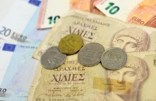Prosto z Salonik: Limity wypłat z bankomatów, transport publiczny za darmo!