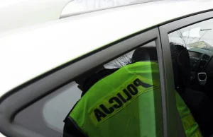 Policyjny radiowóz wjechał w kobietę na pasach w Tomaszowie Mazowieckim