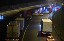 Tragiczny wypadek na autostradzie A4. Dwie osoby nie żyją, dwie są ranne...