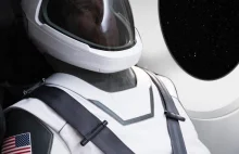 Elon Musk zaprezentował skafandry kosmiczne SpaceX
