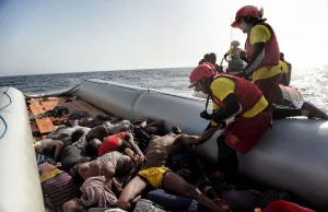 Turcja grozi Europie, że będzie wysyłać 15.000 uchodźców na miesiąc.