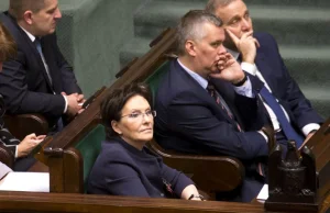 Sejm przegłosował: 1500 zł dla kredytobiorców w tarapatach.