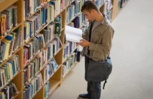 Praca bibliotekarza wcale nie jest nudna, a chętnych jest więcej niż miejsc