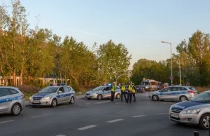 Tajemnicze ćwiczenia w Warszawie. Funkcjonariusze nie ukrywają złości