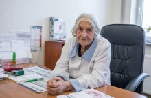 Ta 93-letnia lekarka ratuje służbę zdrowia! "Będę leczyć, póki starczy mi siły"