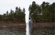Niezwykły sposób upamiętnienia zamachów w Norwegii. Przecięta wyspa.