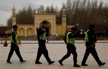 Chiny przetrzymują 2 miliony muzułmanów w „tajnych obozach indoktrynacji"