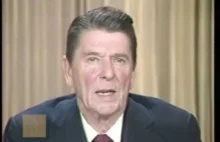 Ronald Reagan życzy Polakom wesołych świąt.