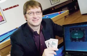Sztuczna Inteligencja pokonała zawodowych pokerzystów, zgarniając 1,7 mln...