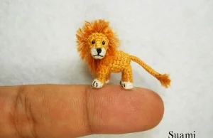 Miniaturowe zwierzątka robione na szydełku przez Su Ami
