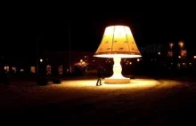 Gigantyczna lampa w Malmo