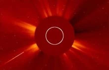 Kometa SWAN uderzyła w Słońce