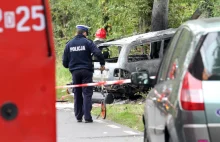 Śmiertelny wypadek pod Wrocławiem. Mężczyzna spłonął w aucie