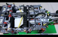 Maszyna do składania samolotów zbudowana z klocków LEGO!