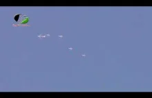 Rosyjski tankowiec nad miastem Homs w Syrii - wideo
