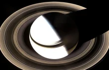Niesamowite zdjęcia Saturna i jego pierścieni.