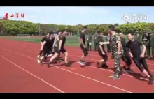 Chińska armia gra w skakankę