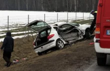 Wypadki samochodowe kosztują Polskę dziesiątki miliardów złotych - alarmuje BŚ