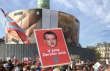 "Precz z antydemokratycznymi metodami Macrona!" Kolejny protest w...