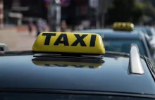 Taksówkarz chce zwrócić pieniądze pokrzywdzonej