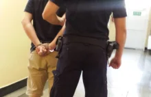 Dwaj bracia zatrzymani za czynną napaść na policjanta.