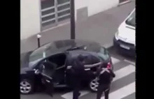 "Schowaj się Janek" - Nowe nagranie sprzed budynku Charlie Hebdo