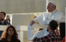 Papież Franciszek wyznacza panel do zbadania zaganienia ordynacji kobiet