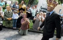 Tusk w prokuraturze! Jak z państwa zrobić CYRK a z ludzi kompletnych idiotów.