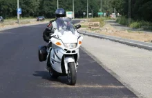 Burmistrz na motorze zatrzymał pijanego kierowcę (wideo)