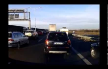 Blokowanie pasa awaryjnego - polscy bezmyślni kierowcy.