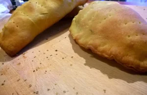 Pieczone pierogi czyli calzone - - Przepisy kulinarne na miarę Twoich...