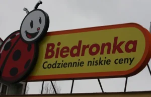 Biedronka funduje wakacje dzieciom swoich pracowników