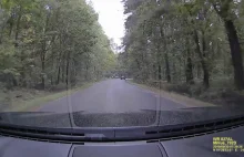 Niebezpieczny kierowca taranuje samochody