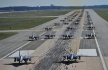 Największy pokaz siły USAF. Gigantyczny "marsz słoni"