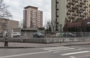 Urzędnicy wyrzucili kupców, żeby poszerzyć sobie parking