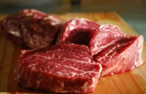 UOKiK: zastrzeżenia do niemal co czwartej partii surowego mięsa